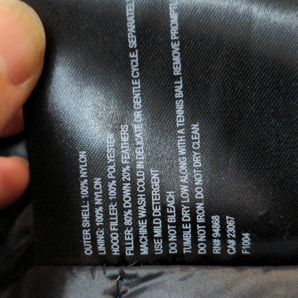 Bernardo Blue Down Filled Hooded Vest Size Medium - Picture 5 of 14